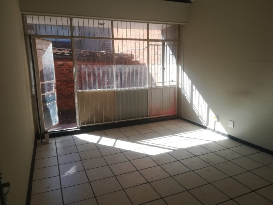 To Let 1 Bedroom Property for Rent in Bloemfontein Free State